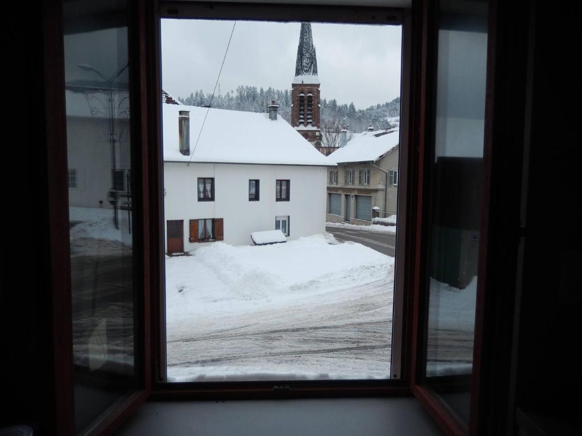 Au Pied Du Gazon Daire Saint-Maurice-sur-Moselle Dış mekan fotoğraf